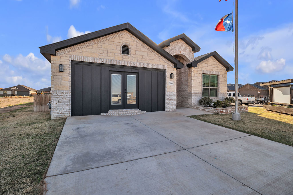 Example home by Silverleaf Homes